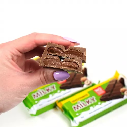 Snaq Fabriq Молочная шоколадка с начинкой 55гр Шоколадно-ореховый